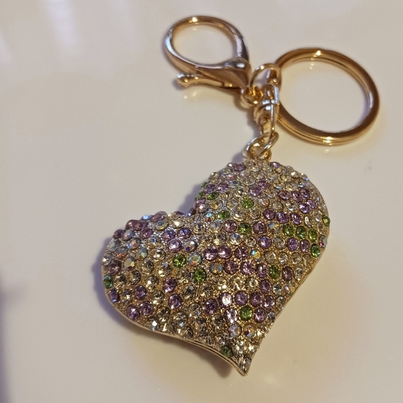 Heart Keychain - Picture 7 of 7